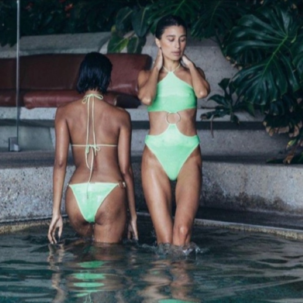 BNWT Lime Green Cult Gaia Serena Cutout Swim